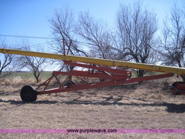 image for item 1983 Mayrath 10" x 71'L auger