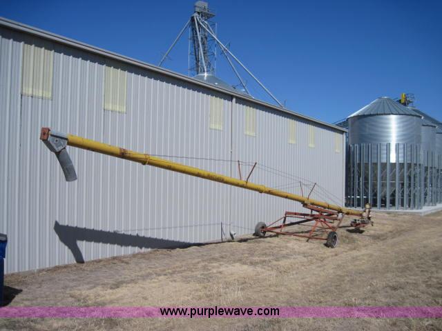 image for item 1985 Mayrath 10" x 71'L auger