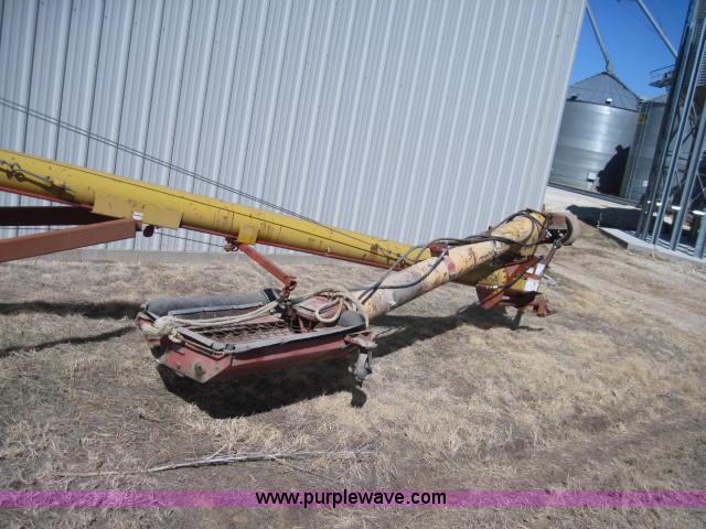 image for item 1985 Mayrath 10" x 71'L auger