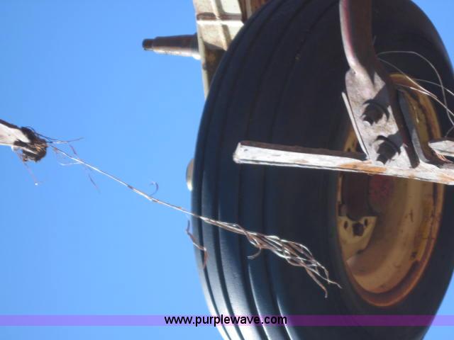 image for item 1986 Krause 4200 42' field cultivator