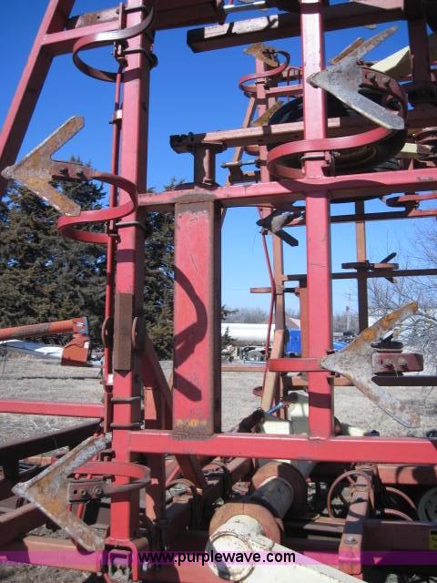 image for item 1986 Krause 4200 42' field cultivator