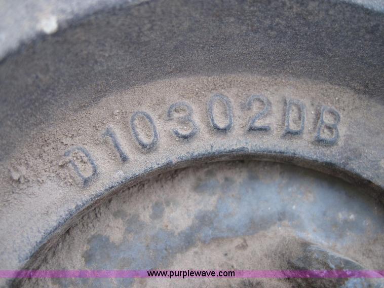 image for item 1992 (11) John Deere planter boxes