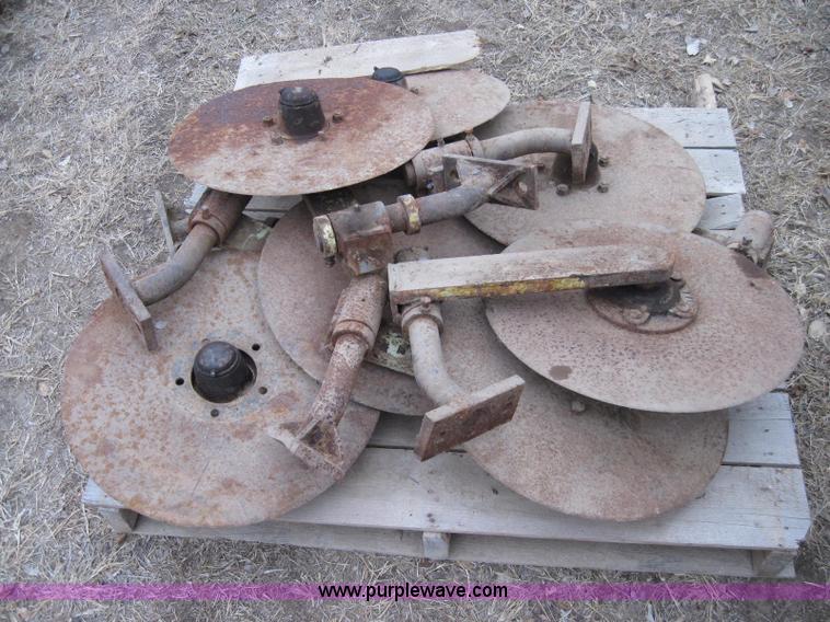 image for item 1993 Approximately 7 Flex King under-cutter 21.5" coulters with mounts