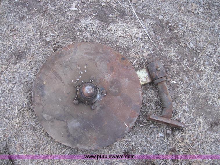 image for item 1993 Approximately 7 Flex King under-cutter 21.5" coulters with mounts