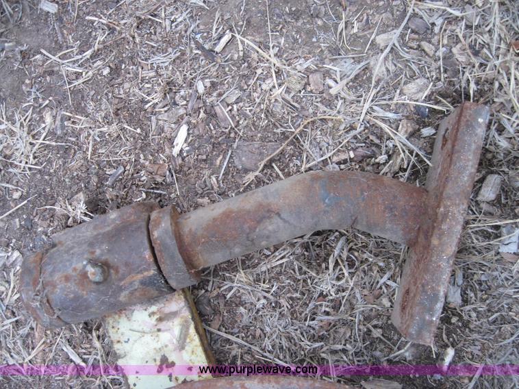 image for item 1993 Approximately 7 Flex King under-cutter 21.5" coulters with mounts