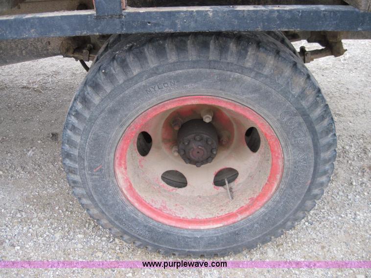 image for item 2000 1948 GMC wheat truck