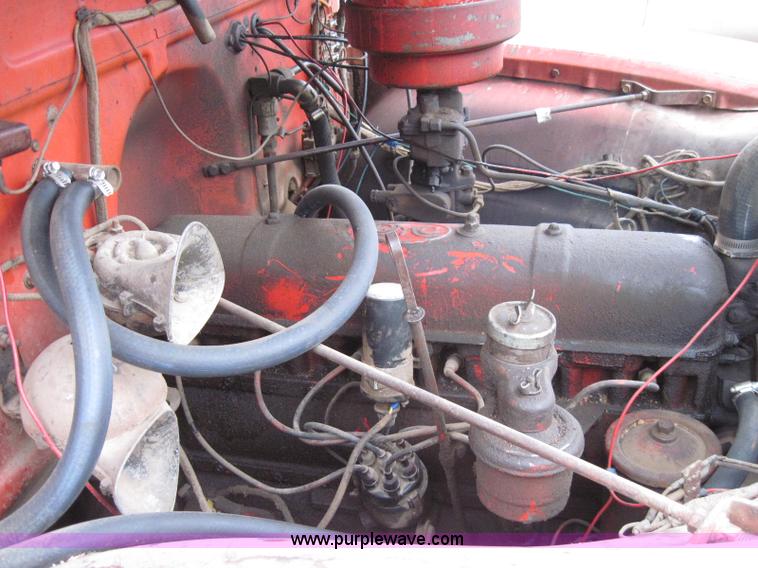 image for item 2000 1948 GMC wheat truck