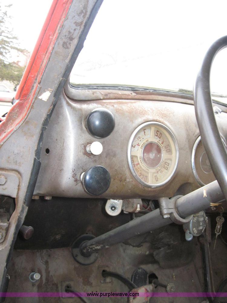 image for item 2000 1948 GMC wheat truck