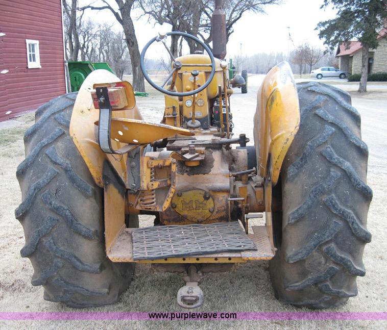 image for item 2001 Minneapolis Moline 283B4 tractor