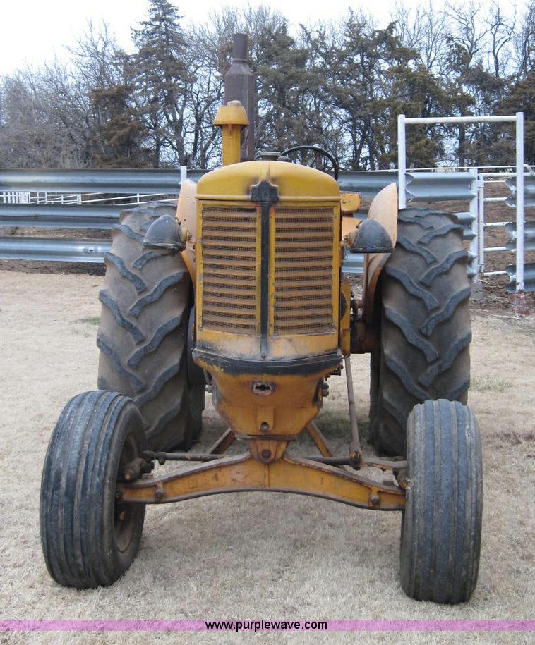 image for item 2001 Minneapolis Moline 283B4 tractor