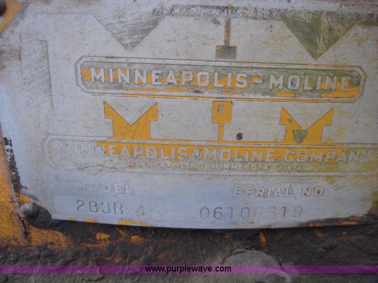 image for item 2001 Minneapolis Moline 283B4 tractor