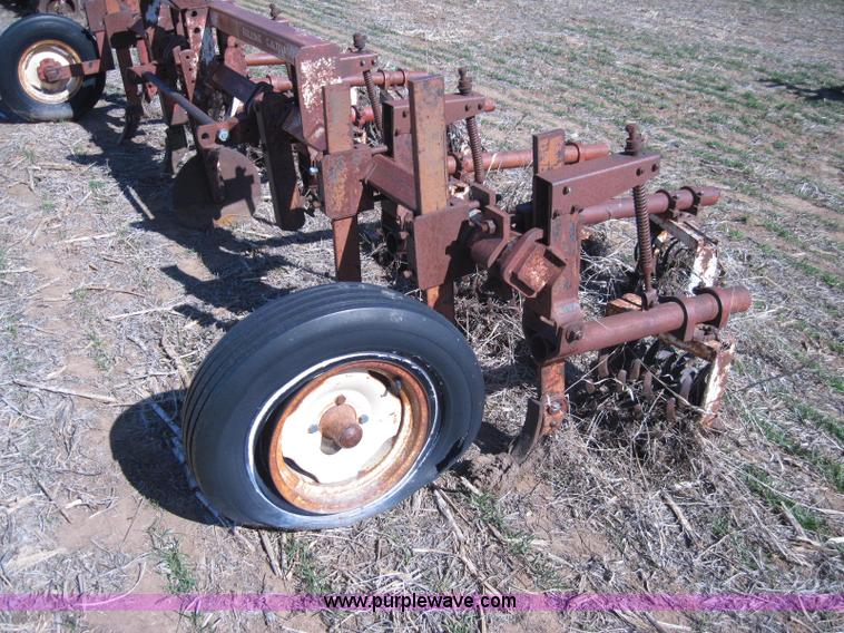 image for item 2005 Lilliston six row row-crop cultivator