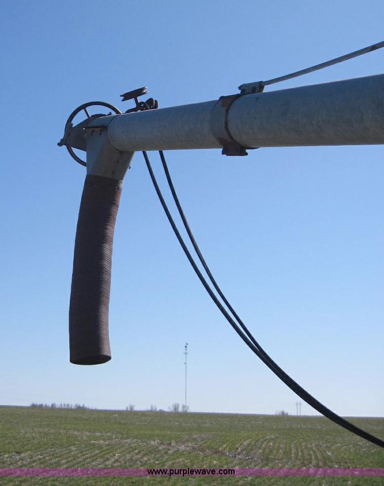 image for item 2008 6" x 35'L electric auger