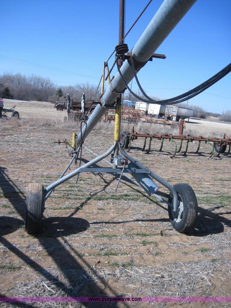 image for item 2008 6" x 35'L electric auger