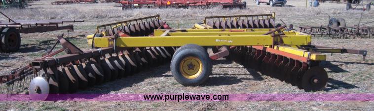 image for item 2010 Wilbeck 15' offset disk