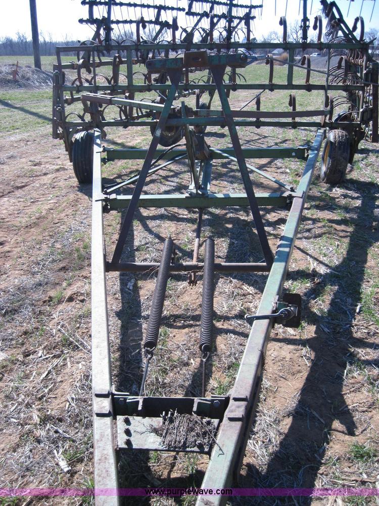 image for item 2014 John Deere 55' folding spring tooth