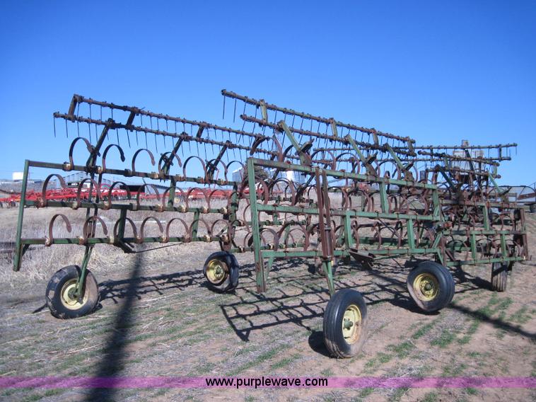 image for item 2014 John Deere 55' folding spring tooth