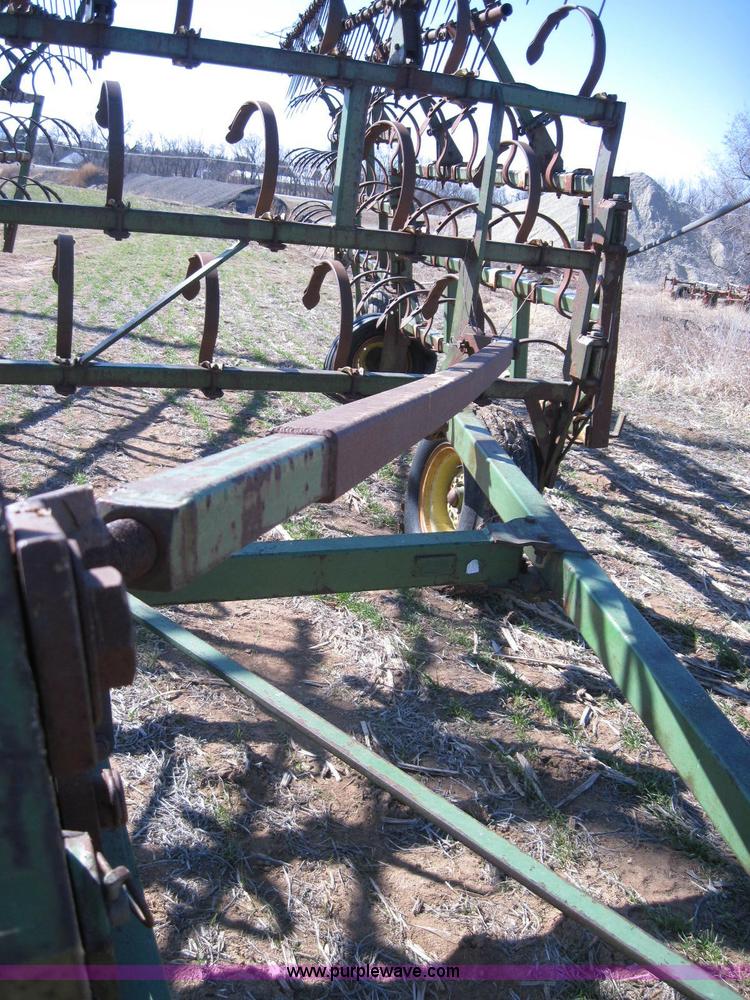 image for item 2014 John Deere 55' folding spring tooth