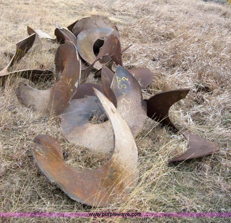 image for item 2015 Feed wagon augers