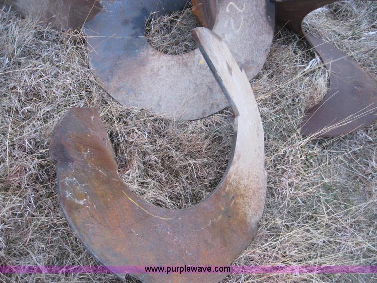 image for item 2015 Feed wagon augers