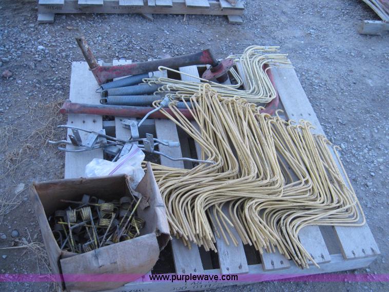 image for item 2016 H&S BF14HC 14 wheel hay rake