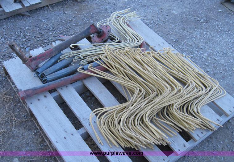 image for item 2016 H&S BF14HC 14 wheel hay rake