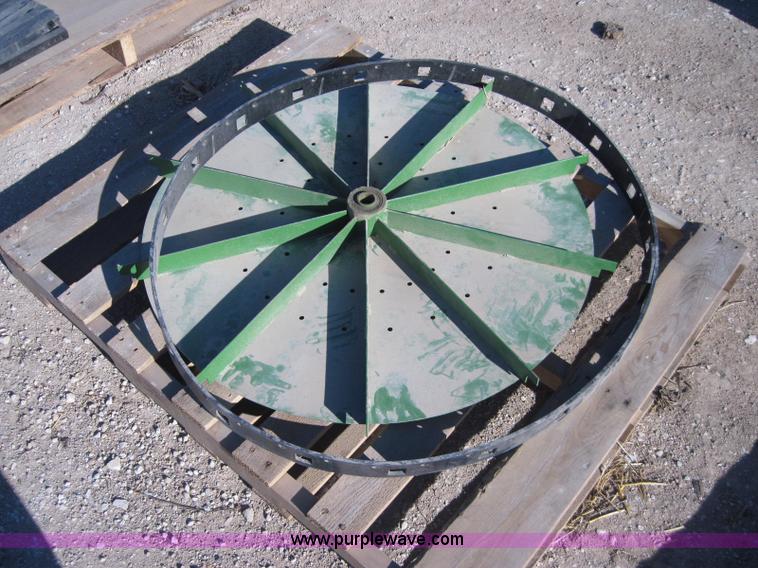 image for item 2017 (4) complete wheels off Allen wheel rake