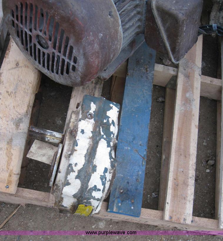 image for item 2020 Grain leg electric motor