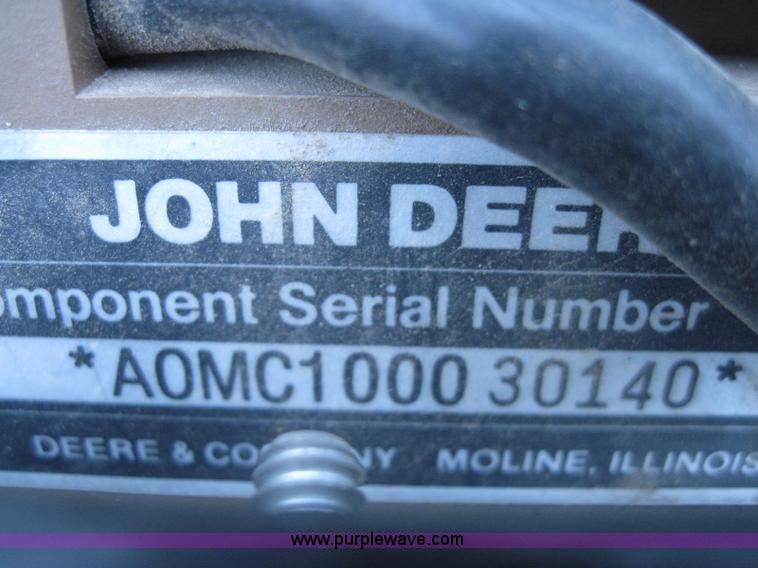 image for item 2035 John Deere 7200 eight row planter