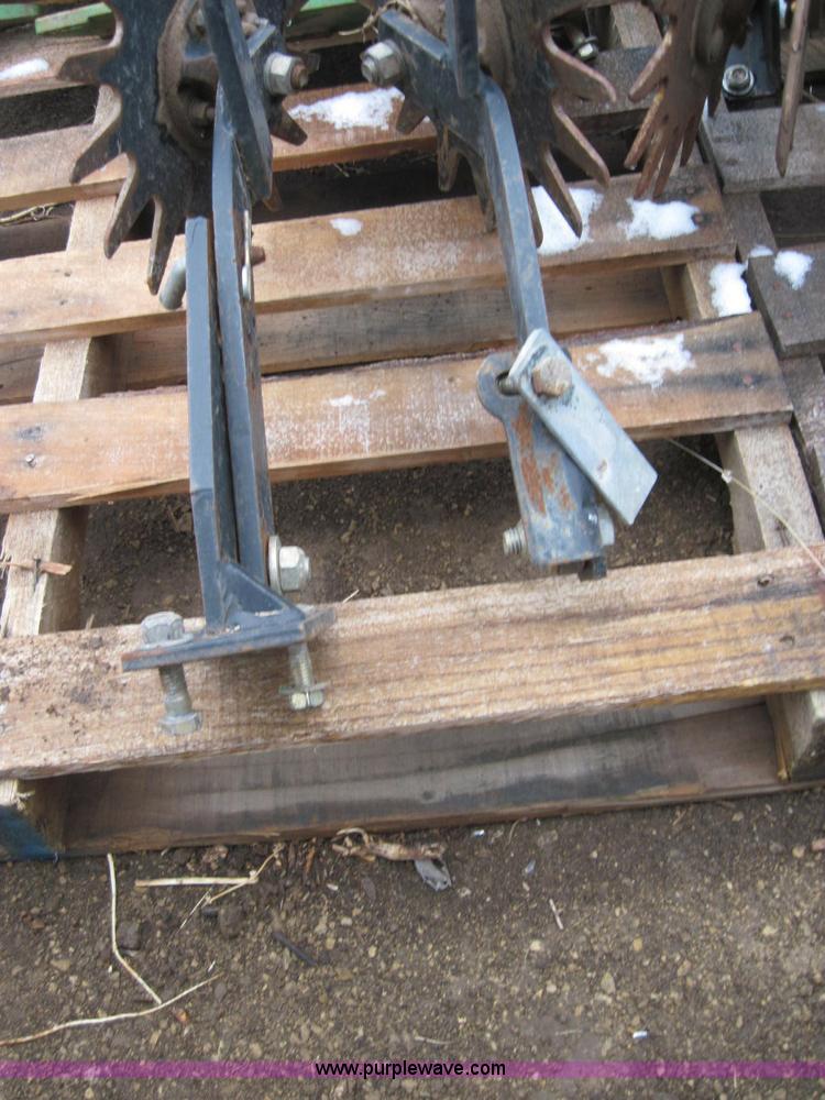 image for item 2037 (12) John Deere unit mount row cleaners