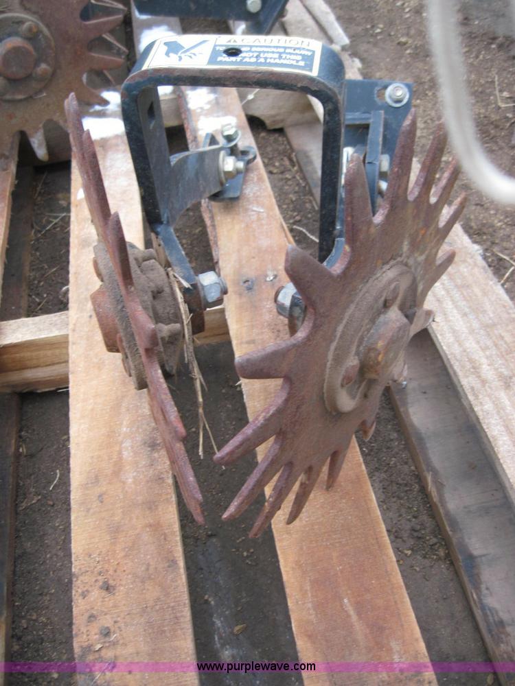 image for item 2037 (12) John Deere unit mount row cleaners