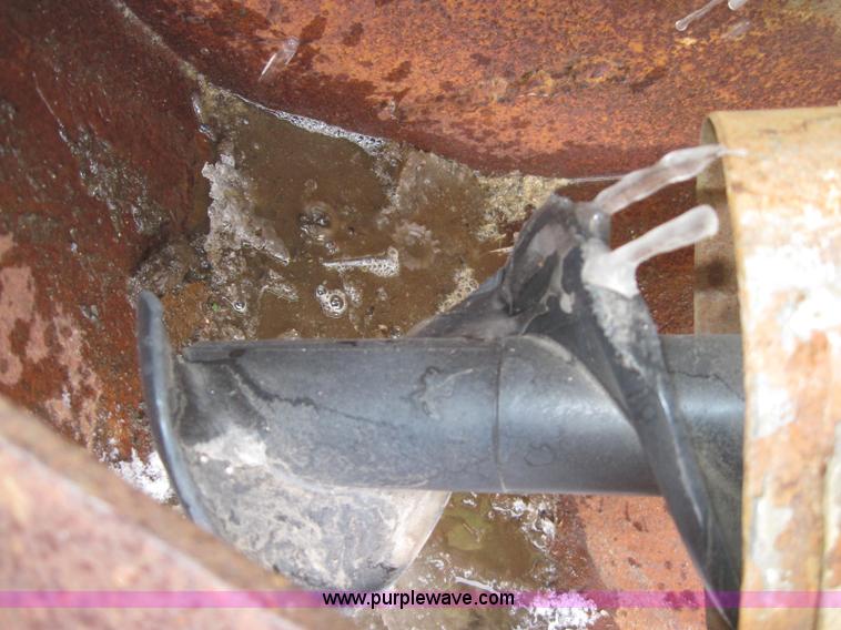 image for item 2050 250 bushel gravity wagon