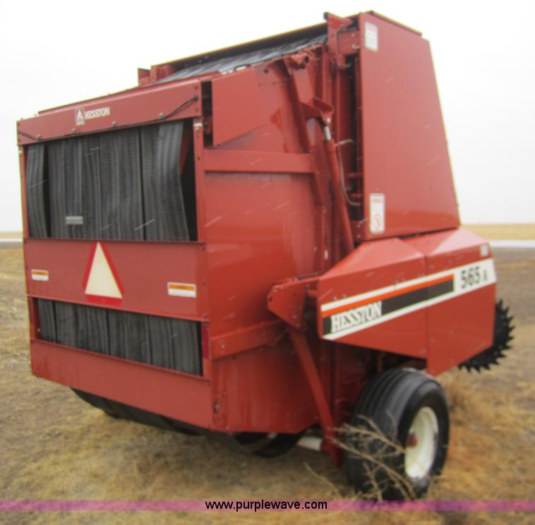 image for item 2973 1998 Hesston 565A round baler