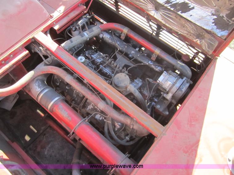 image for item 2978 1983 Massey-Ferguson 860 combine