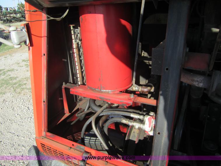 image for item 2978 1983 Massey-Ferguson 860 combine