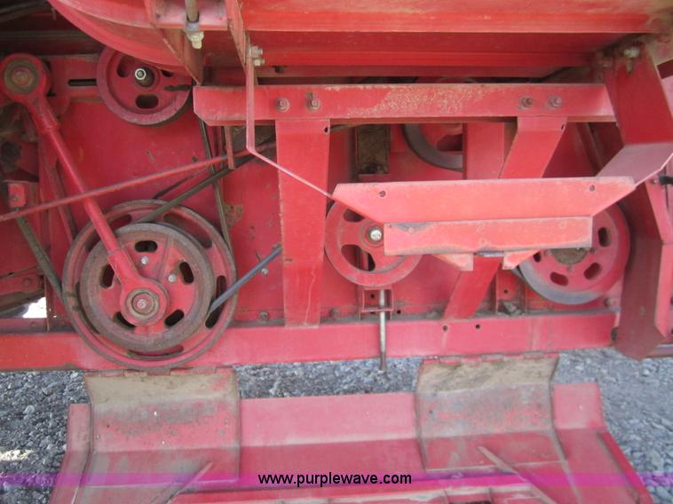 image for item 2978 1983 Massey-Ferguson 860 combine