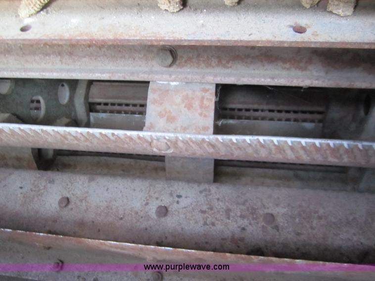 image for item 2978 1983 Massey-Ferguson 860 combine