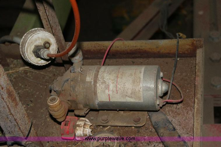 image for item 6086 Parker 2000 wagon