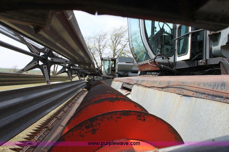 image for item 6109 1976 Allis Chalmers Gleaner L combine with header