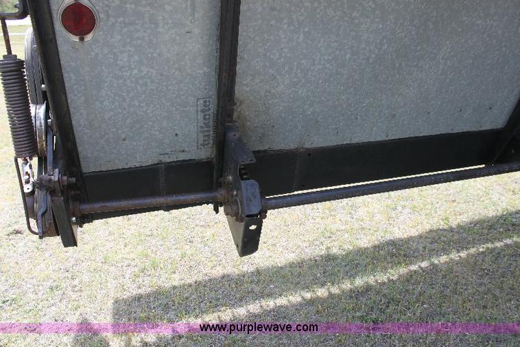 image for item 6109 1976 Allis Chalmers Gleaner L combine with header