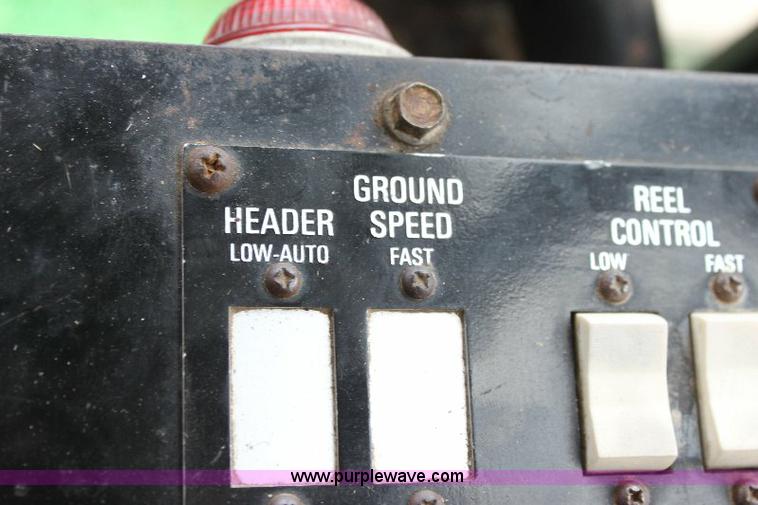 image for item 6109 1976 Allis Chalmers Gleaner L combine with header