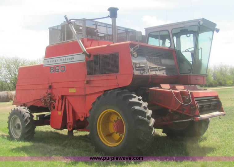 image for item 6920 Massey-Ferguson 860 combine