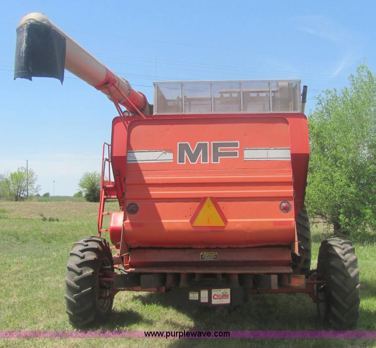 image for item 6920 Massey-Ferguson 860 combine
