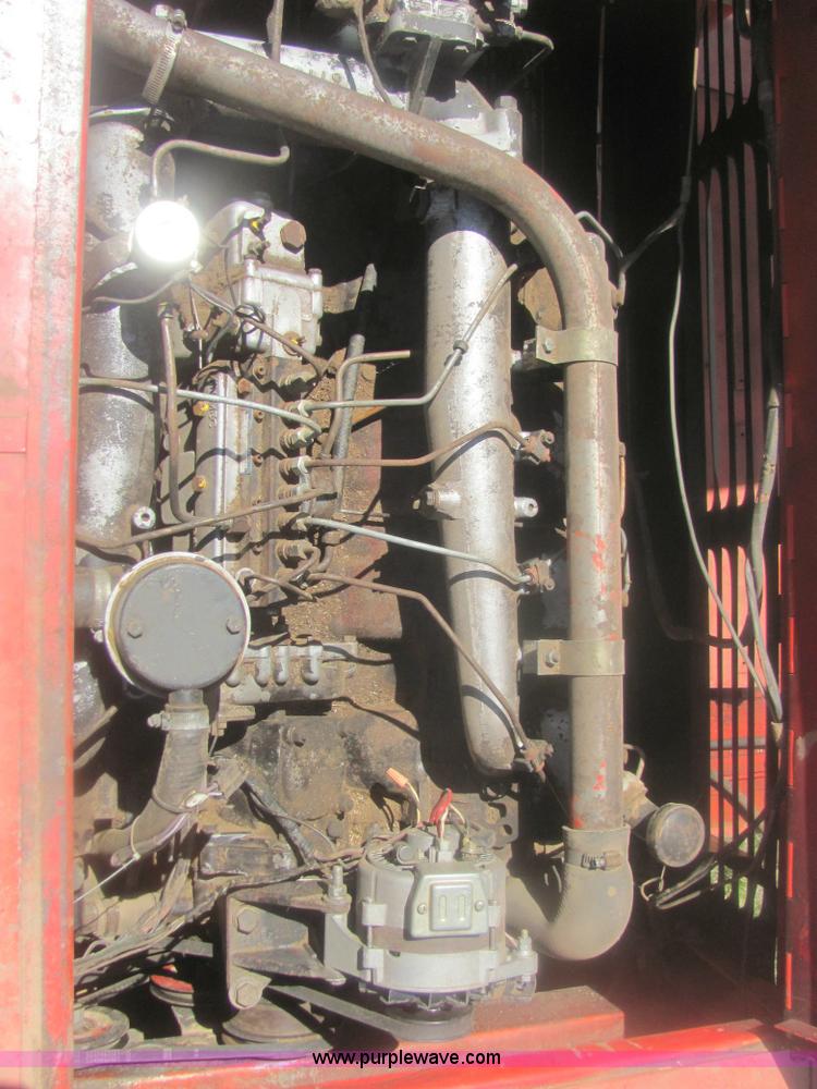 image for item 6920 Massey-Ferguson 860 combine