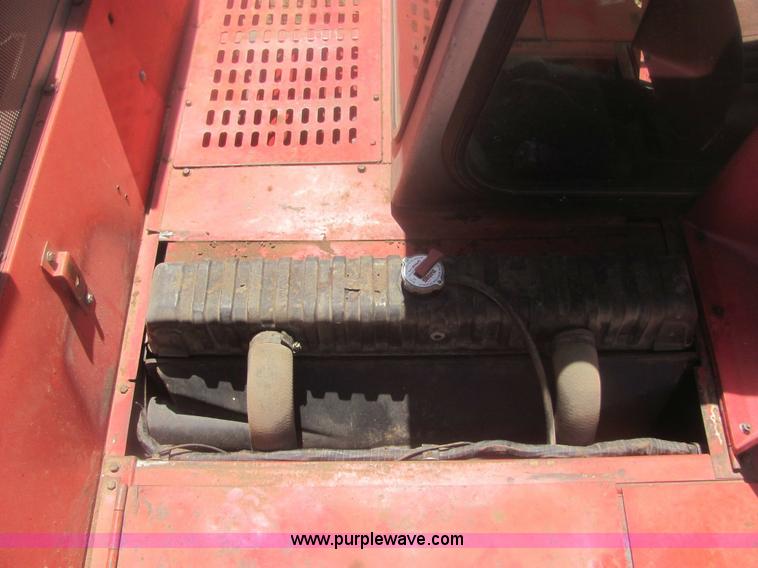 image for item 6920 Massey-Ferguson 860 combine