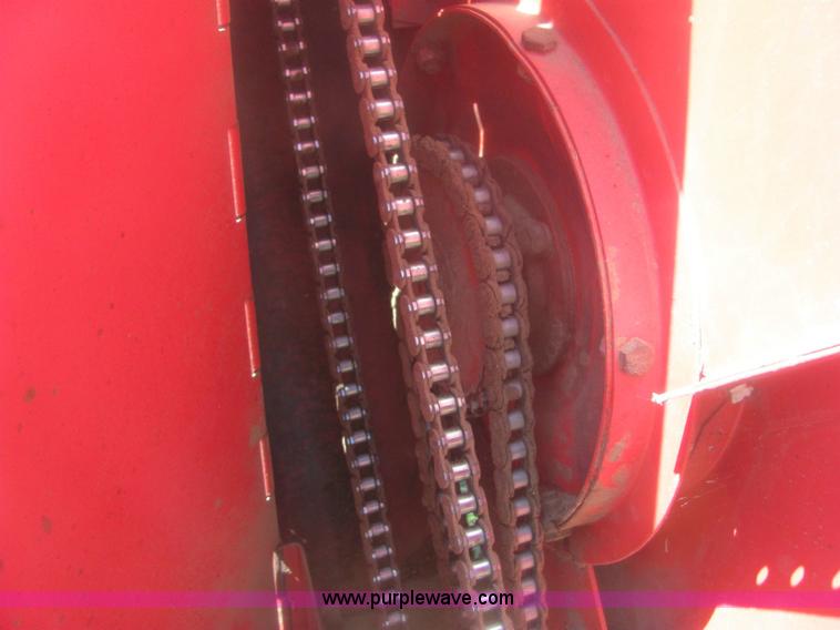 image for item 6920 Massey-Ferguson 860 combine