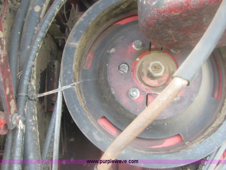 image for item 6920 Massey-Ferguson 860 combine