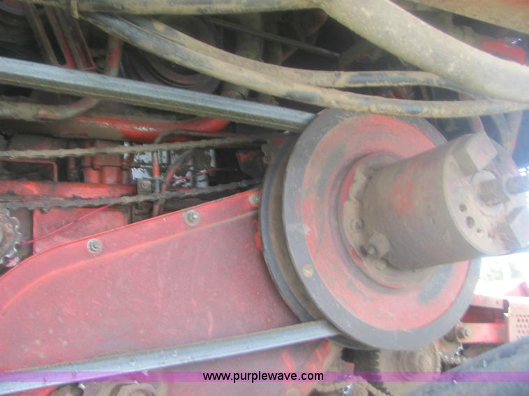 image for item 6920 Massey-Ferguson 860 combine