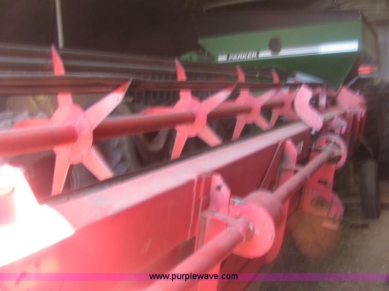 image for item 6920 Massey-Ferguson 860 combine