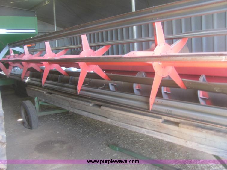 image for item 6920 Massey-Ferguson 860 combine